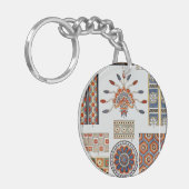 Details van de decoratie Oud-Assyrische kleding Sleutelhanger (Voorkant Links)