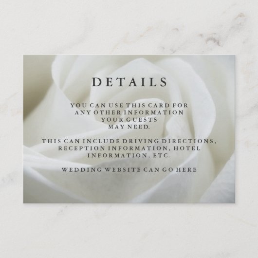 Details van de Elegant White Rose Wedding Guest Informatiekaartje (Voorkant)