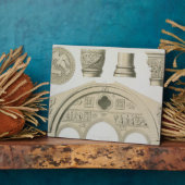 Details van een gesculpeerde boog en kolommen uit  fotoplaat (Zijkant)