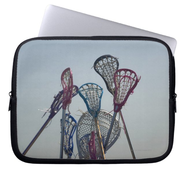 Details van Lacrosse game Laptop Sleeve (Voorkant)