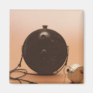 Detective camera's magneet