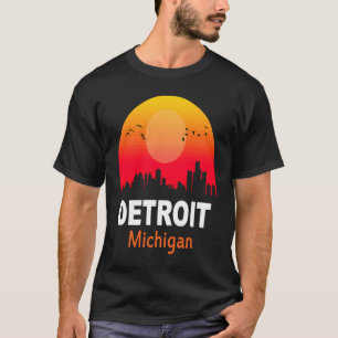 Detroit Michigan  Sunset Retro City State U T-shirt