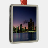 Detroit Skyline op Dusk 2 Metalen Ornament (Rechts)