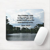 Deut. 33:27 De eeuwige God is je toevlucht... Muismat (Met muis)