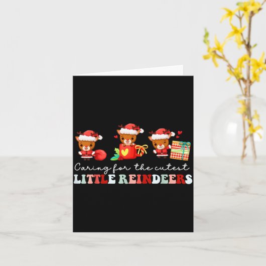 Devdoxtee Caring For The Cutest Reindeers Mother B Kaart (Gele Bloem)