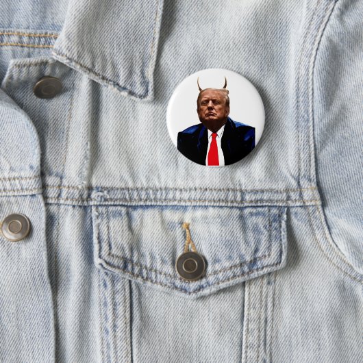 Devil J. Trump Ronde Button 5,7 Cm (In situ)