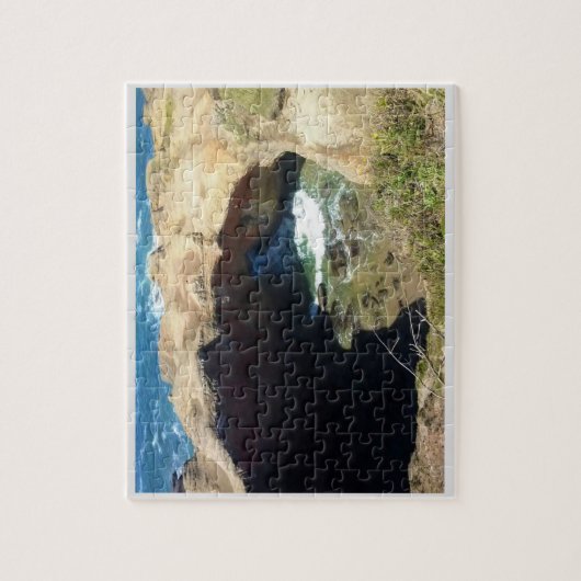 Devil's Punchbowl aan de kust van Oregon Legpuzzel (Verticaal)