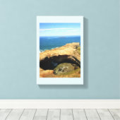 Devil's Punchbowl & Otter Rock, Oregon Canvas Afdruk (Insitu (Houten vloer))