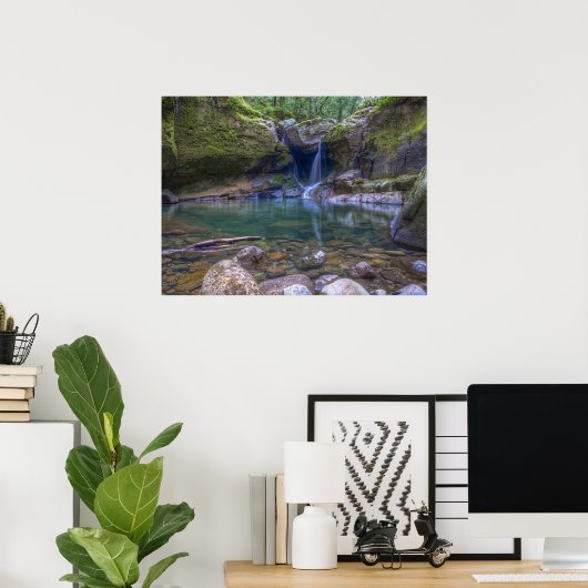 Devil's Punchbowl Waterfall Poster (Thuiskantoor)