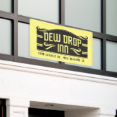 Dew Drop Inn Spandoek (Buitenkant Gebouw)