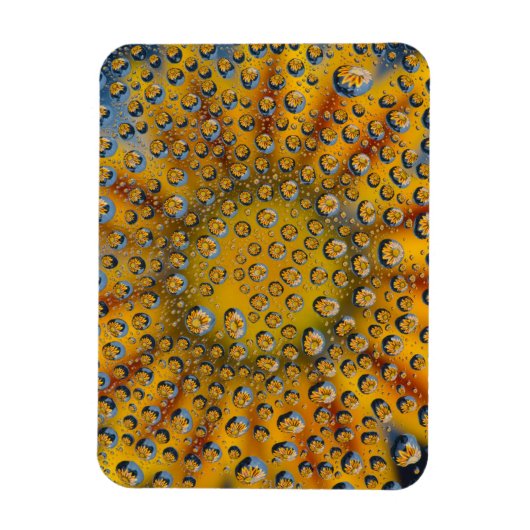 Dew Drop reflection of flower, Crescent City, Magneet (Verticaal)