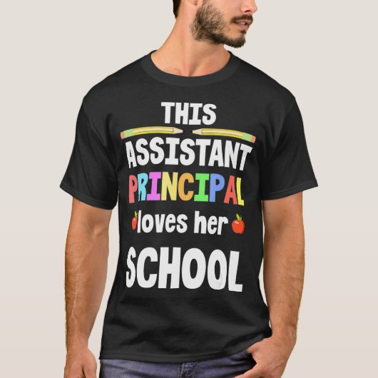 Deze assistent-directeur houdt van haar school App T-shirt (Voorkant)