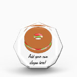 Deze Bagel-afbeelding aanpassen Prijs<br><div class="desc">Voeg een slogan of een naam toe aan creëer een gepersonaliseerd cadeau met een bagel-thema. Afbeelding shows een broodring gevuld met sla,  vlees en tomaat.</div>