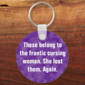 Deze behoren tot de frantische vervloekende vrouw sleutelhanger (Voorkant)