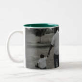 Deze Geweldige vader Oom Opa behoort tot Custom Tweekleurige Koffiemok (Links)