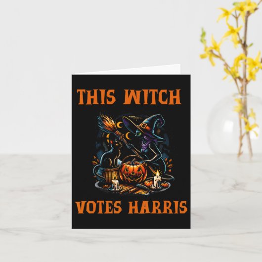 Deze heks stemt Kamala Harris Halloween Spooky Kaart (Gele Bloem)