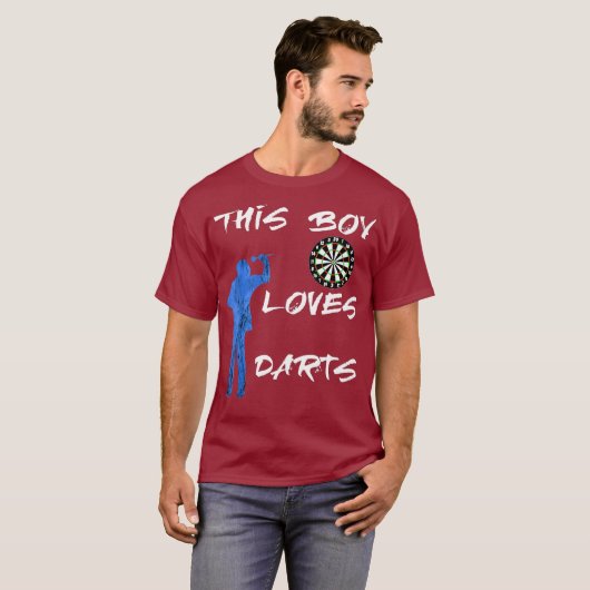 Deze jongen houdt van darts board games speler t-shirt (Voorkant volledig)