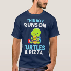 Deze jongen rent op pizza en schildpadden t-shirt