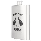 Deze kerel is een Vegan Flacon (Links)