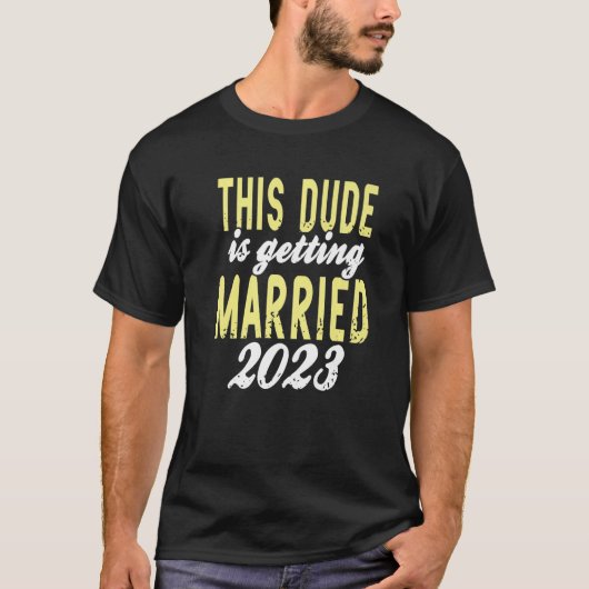 Deze kerel wordt gehuwd 2023 Retro Bachelor P T-shirt (Voorkant)