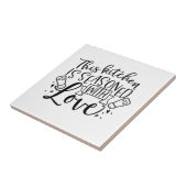 Deze keuken is met liefde bedekt      tegeltje (Zijkant)