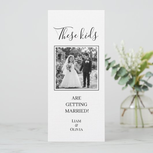 Deze kinderen gaan trouwen, bruiloft kaart (Staand voorkant)