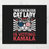 Deze kinderloze kattendame stemt Kamala 2024 Bier Etiket (Enkel label)