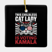Deze kinderloze kattendame stemt Kamala 2024 Keramisch Ornament (Voorkant)