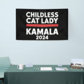 Deze kinderloze kattendame stemt Kamala 2024 Spandoek (Beurs)