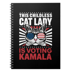 Deze kinderloze kattenvrouw stemt Kamala 2024 Notitieboek