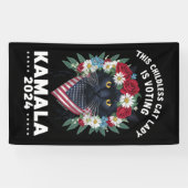 Deze kinderloze kattenvrouw stemt op Kamala Spandoek (Horizontaal)