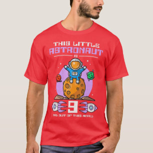 Deze kleine astronaut is negen jaar oud en van de t-shirt