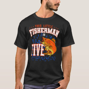 Deze kleine visser is vijf verjaardag t-shirt