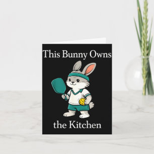 Deze konijn is de baas in de keuken grappige pickl kaart