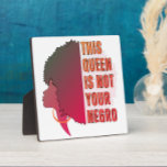 Deze koningin is NIET UW NEGRO Black History Maand Fotoplaat<br><div class="desc">Stijlvol Deze koningin is niet uw NEGRO Black History Month plaque, met het zijprofiel van afro queen met vet grunge tekst. Deze statement tekst is geïnspireerd door een beroemd citaat van een invloedrijke Afro-Amerikaanse schrijver, en is een ideaal geschenk voor elke Afro-Amerikaanse Caribische viering van Black Pride. Geweldig cadeau voor...</div>