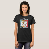 Deze koningin maakt 65 jaar lang een verbluffend u t-shirt (Voorkant volledig)