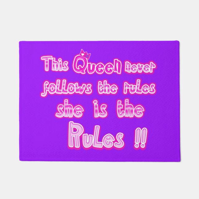 Deze koningin volgt nooit de paarse regels deurmat (Voorkant)
