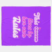 Deze koningin volgt nooit de paarse regels fleece deken (Voorkant (Horizontaal))