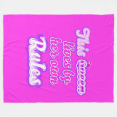 Deze koningin volgt nooit de paarse regels fleece deken (Voorkant (Horizontaal))