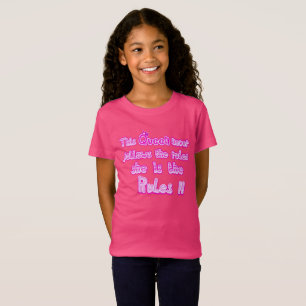 Deze koningin volgt nooit de regels van hot pink t-shirt