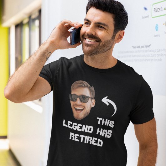 Deze legende heeft de Face Funny Retirement ingetr T-shirt