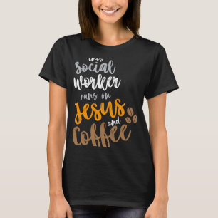 Deze maatschappelijk werker draait op Jezus en kof T-shirt