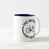 Deze machine draait op Bacon Tweekleurige Koffiemok (Voorkant rechts)