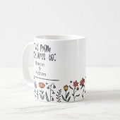 Deze mama behoort tot Bloemen Moeder Gift Custom Koffiemok (Voorkant links)