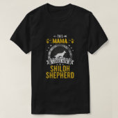 Deze mama houdt van haar Shiloh Shepherd Hondenlie T-shirt (Design voorkant)