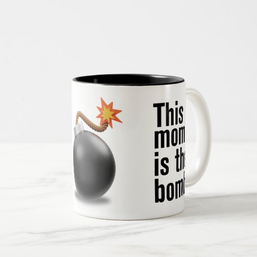 Deze mama is de Bomb Mok Funny Moederdag cadeau (Voorkant rechts)