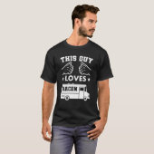 Deze man houdt van bacon vrachtwagens grappig t-shirt (Voorkant volledig)