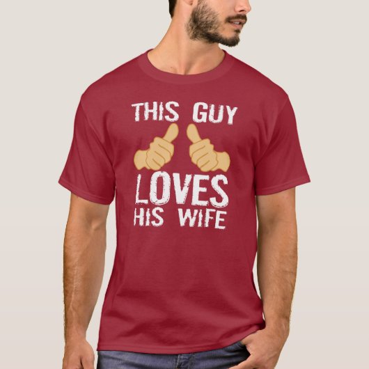 DEZE MAN HOUDT VAN ZIJN VROUW T-SHIRT (Voorkant)