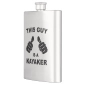 Deze man is een Kayaker Flacon (Links)