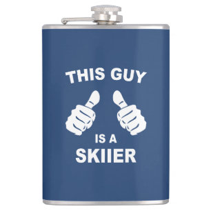 Deze man is een skiier heupfles